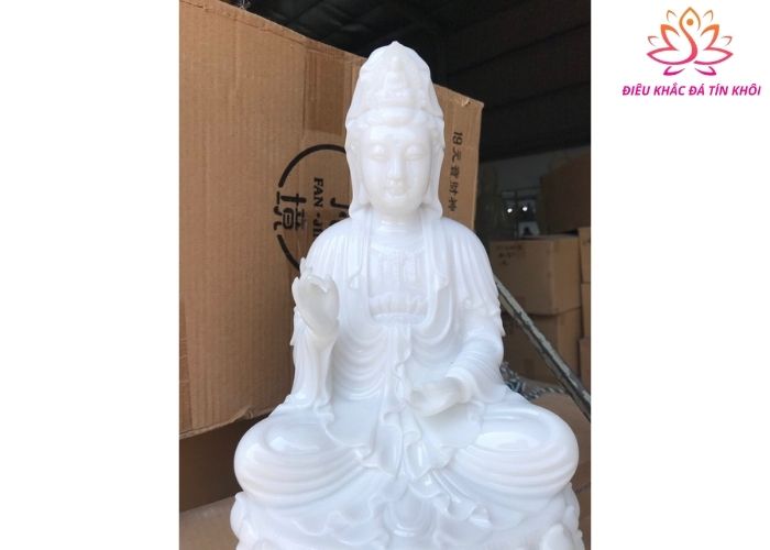 Tượng phật Quan Âm bằng đá Đà Nẵng