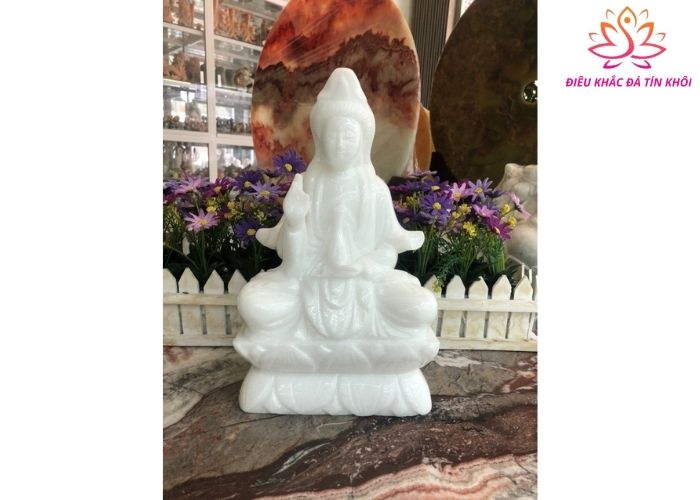 Tượng phật Quan Âm ngồi đài sen Đà Nẵng