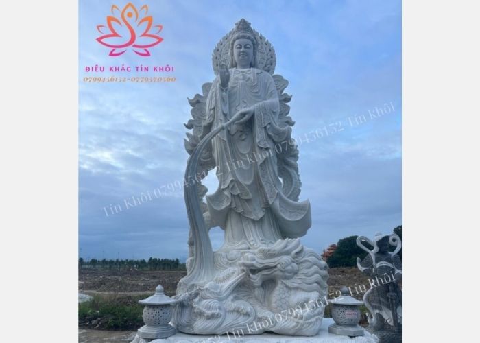 Tượng Quan Âm Ngự Long