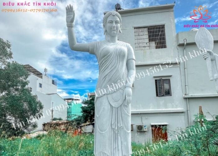 Tượng Vườn Lâm Tỳ Ni