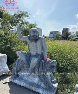 tượng 18 vị la hán bằng đá