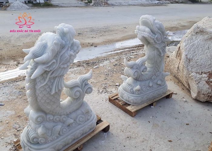 gia-tuong-ca-chep-hoa-rong 