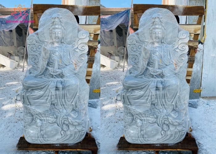 gia-tuong-quan-am-tua-la-sen