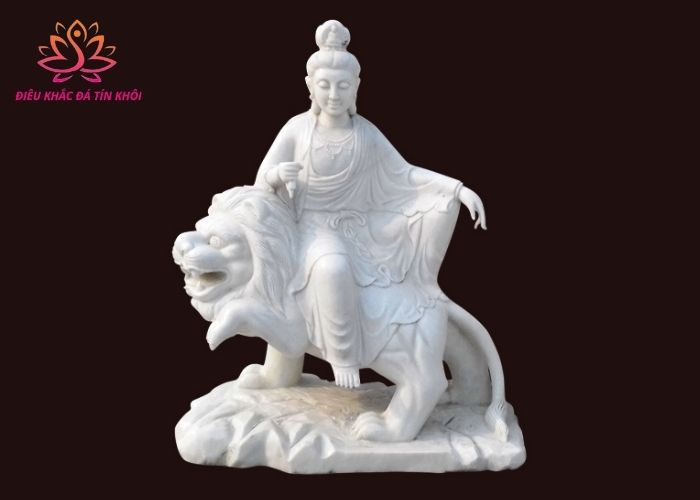 gia-tuong-van-thu-va-pho-hien