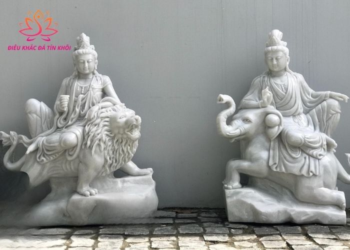 gia-tuong-van-thu-va-pho-hien 