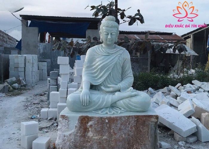 Cửa hàng tượng Phật Thích Ca