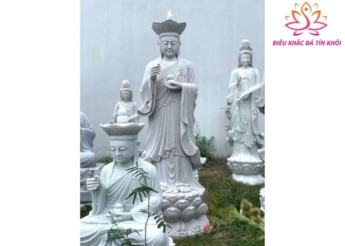 Tượng Địa Tạng Vương Bồ Tát đứng bằng đá