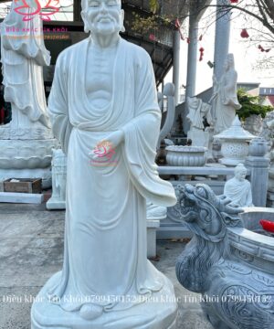 tượng 18 vị la hán bằng đá