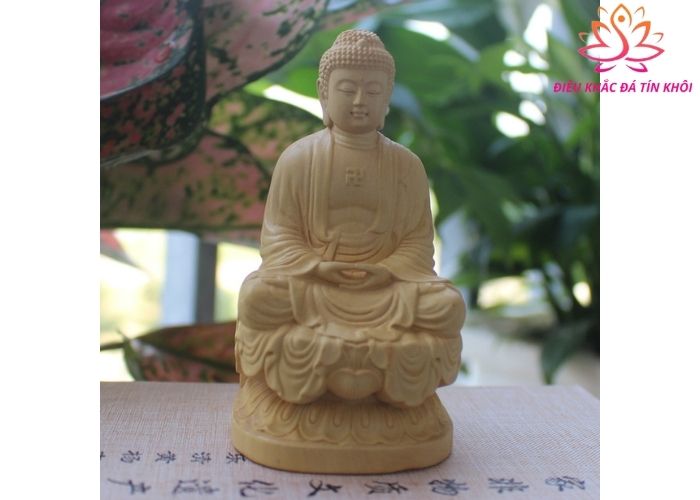 Tượng phật A Di Đà gỗ hóa thạch