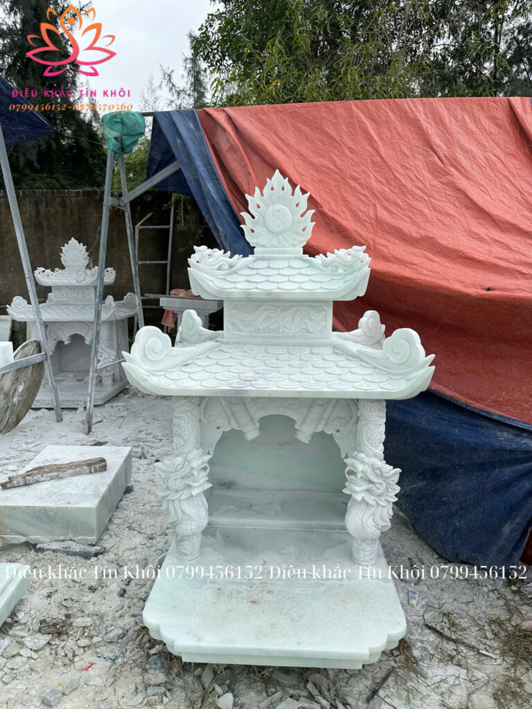 am thờ đá ngoài trời